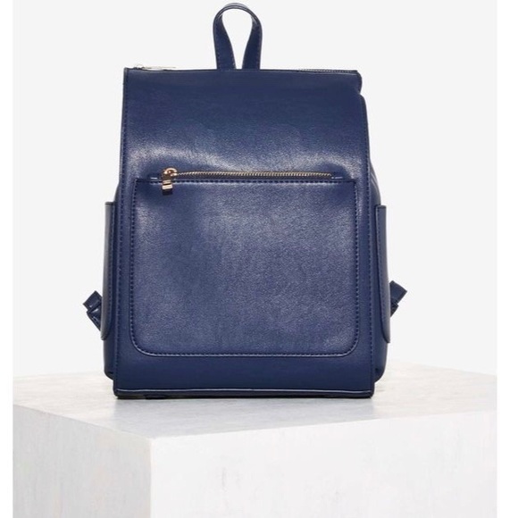 Nasty Gal Minimal Effort Vegan Leather Backpack - Picture 1 of 3